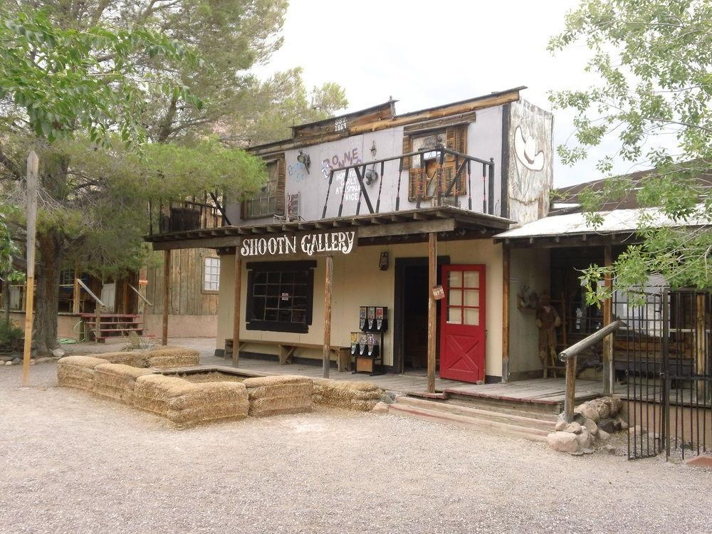 Bonnie Springs Ranch Motel Blue Diamond Exteriér fotografie
